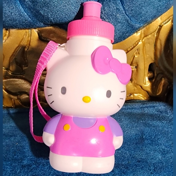 Vintage Sanrio 2003 Hello Kitty y2k water bottle - Picture 1 of 3